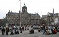 Amszterdam - Észak Velencéje éjszakánként vad táncot jár - Dam Square by Knox