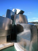 Guggenheim Mzeum, Bilbao - titniumba ltztetve 