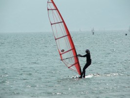 Windsurfing - A hullmok htn 